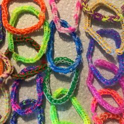 Fun loom bracelets