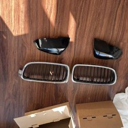 Original Kidney Grille Set And Side Mirror Caps