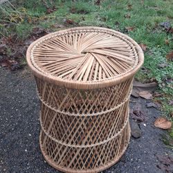 Vintage Wicker Boho Plant Stand Storage Decoration Accent Home Decor Lamp Table Laundry Basket