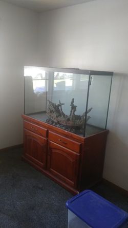 125 gallon fish tank
