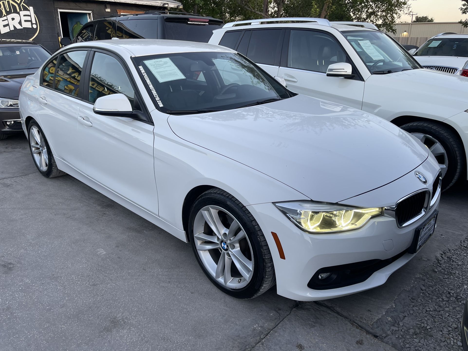 2016 BMW 320i