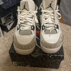 Air Jordan 4