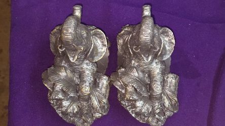 Set Of Two Elephant Head Wall Hanging Curtain, Shower, Towel Anything Rod Holders M1D052
