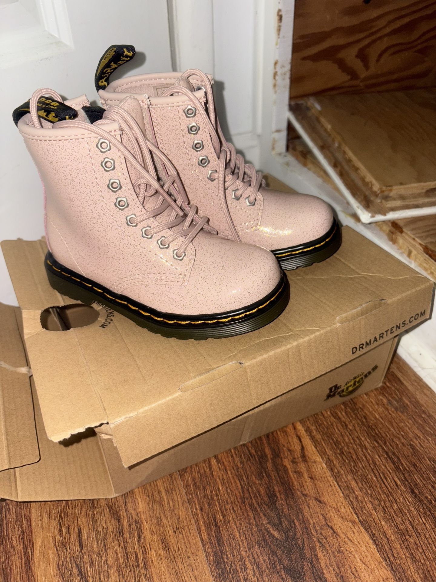 Dr Martens Light Pink Toddler Size 8
