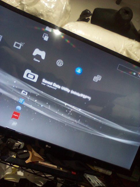 PS3 250gb No Remote It Comes With Game
