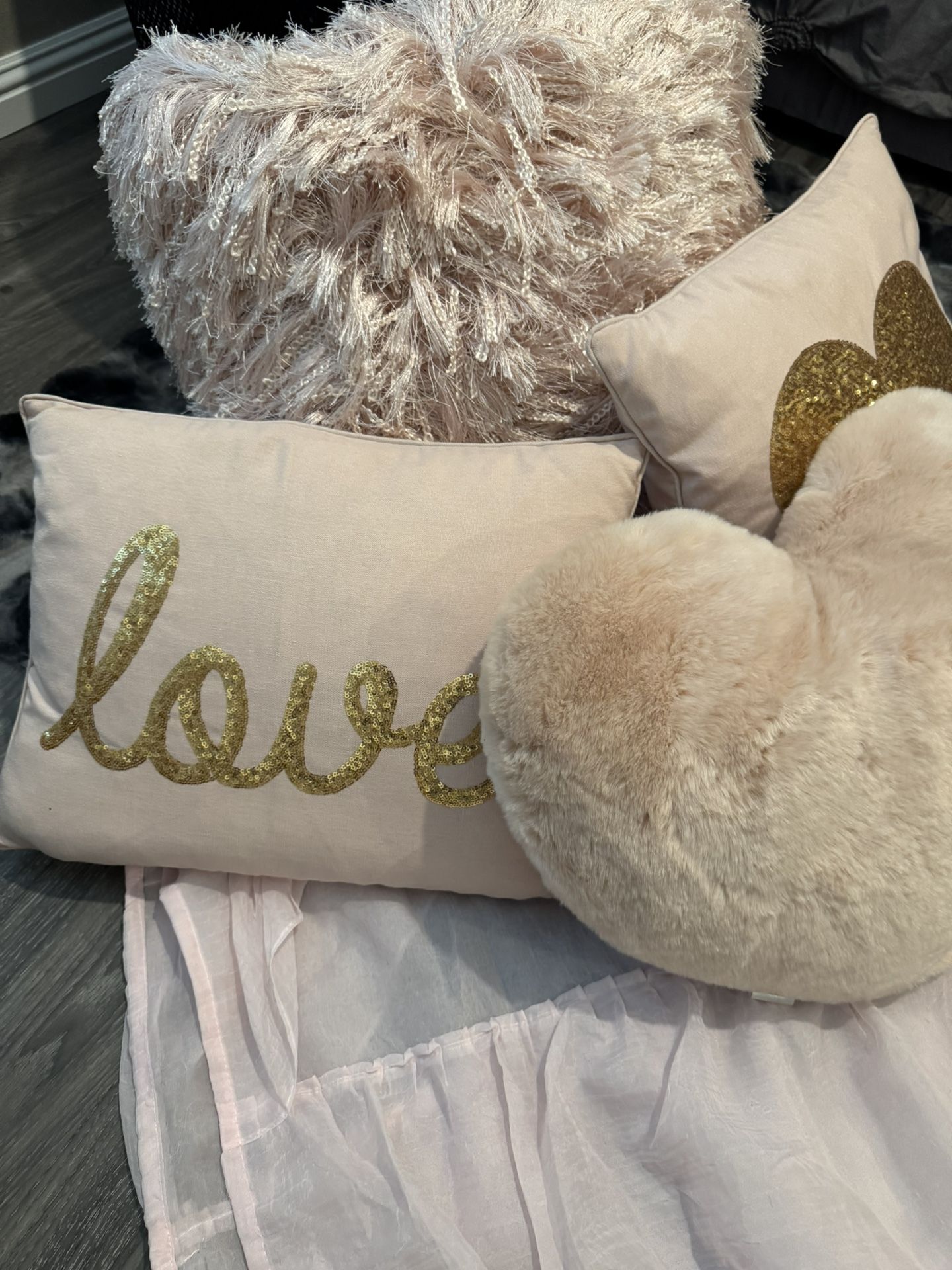 4 Pink Pillows & Ruffled Drapes