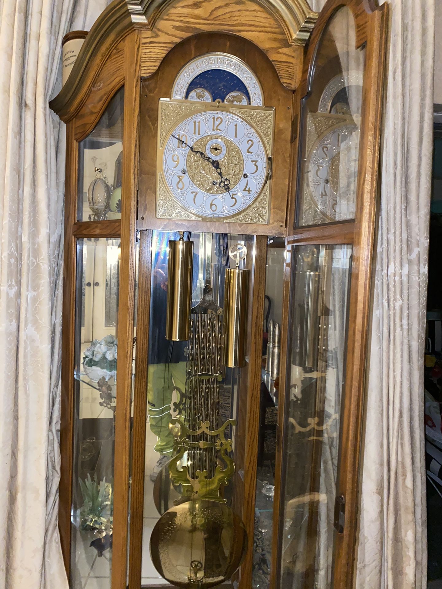 Howard Miller Magestic Grandfather Clock for Sale in Boca Raton, FL OfferUp