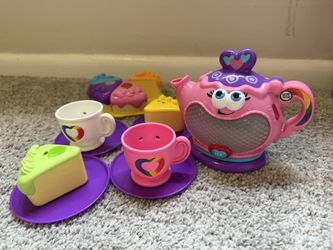 LEAPFROG MUSICAL RAINBOW TEA PARTY