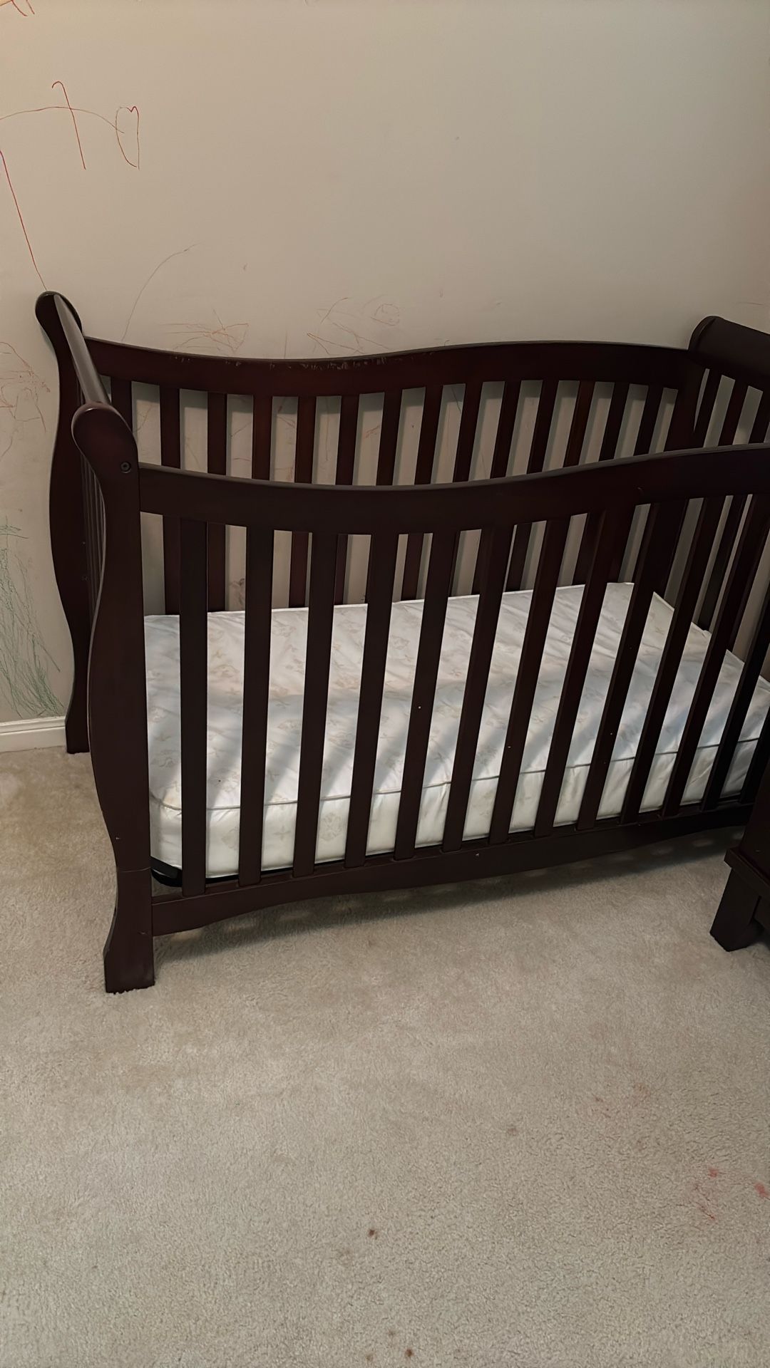 baby crib