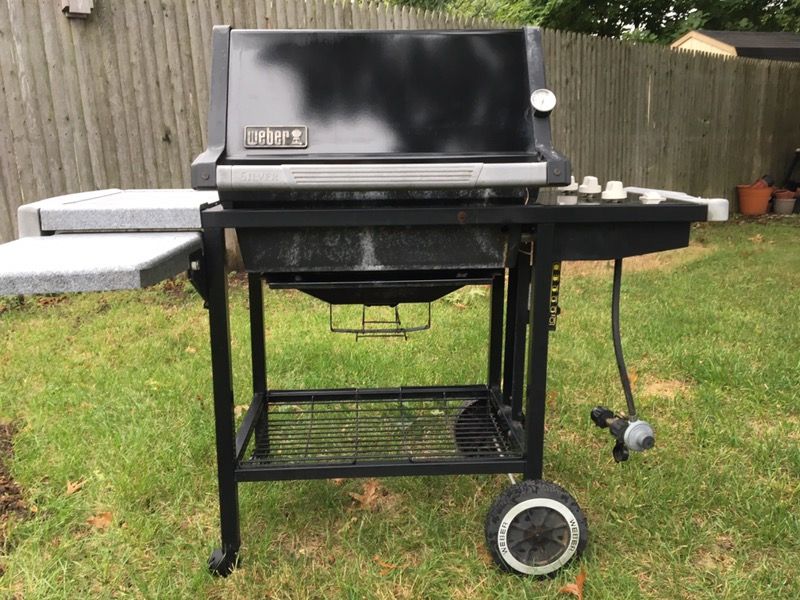 Weber Genesis Silver B propane (gas) grill