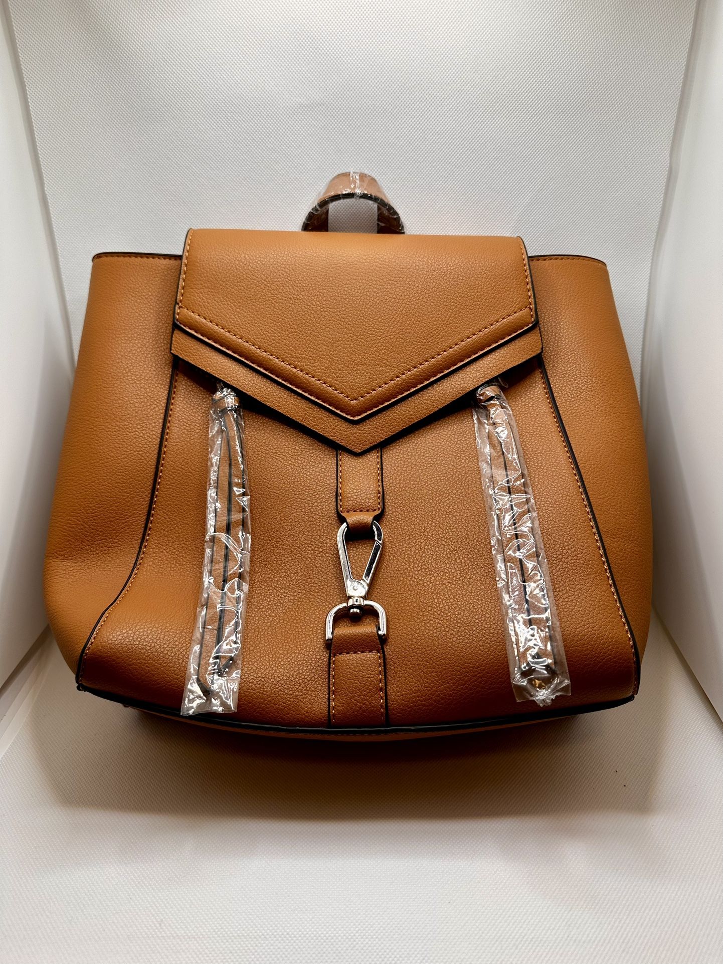 Melie Bianco Vegan Leather Lannie Structured Backpack NWT!