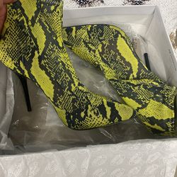 Steve Madden Heels Size 8