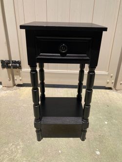 Solid Wood French Country Accent/End Table