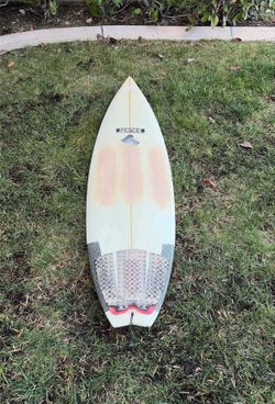 5’10 Surfboard Short Board