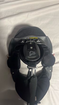 Very nice leatt moto gpx neck brace
