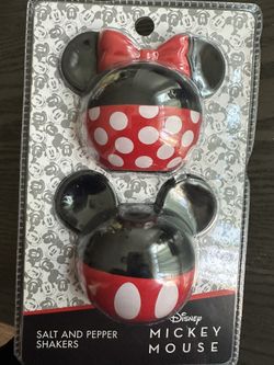 Disney salt & pepper shakers 
