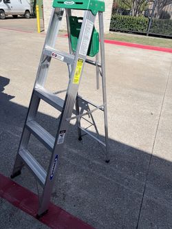 Escalera 5ft nueva