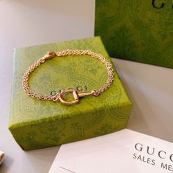 Fashionable classic bracelets