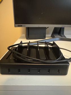 USB charging station