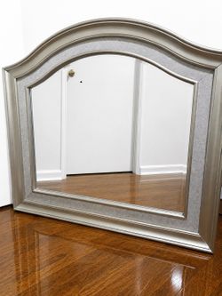 metal dresse mirror