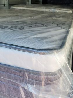 BRAND NEW QUEEN MATTRESS ONLY