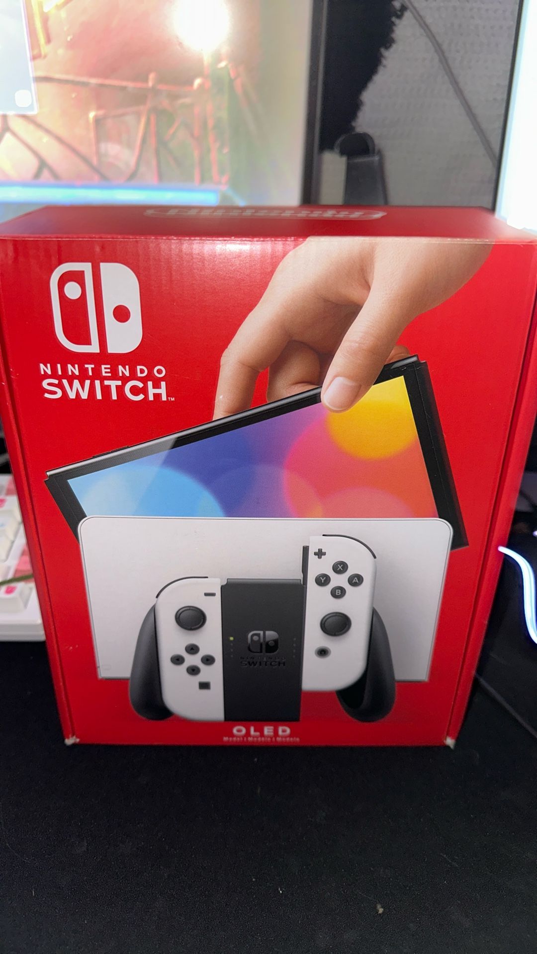 Nintendo Switch Oled w/ Case & extra dock