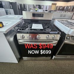 30 In 5.8 Cu. Ft. Smart Single Oven Gas Range With Easy Clean, Wifi Enabled