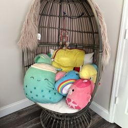Girl Chairs And Dresser