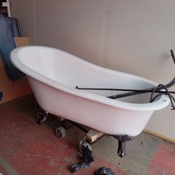 Claw Foot Bathtub