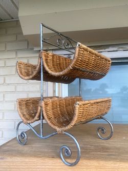 2-Tier Wicker Basket Display Stand