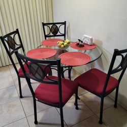 Round Glass Dining Table With Chairs