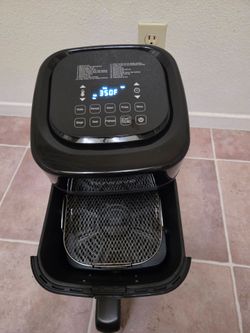 NuWave Brio 6-Qt Air Fryer w Digital Control, Preheat Reheat Dehydrate Fry Bake