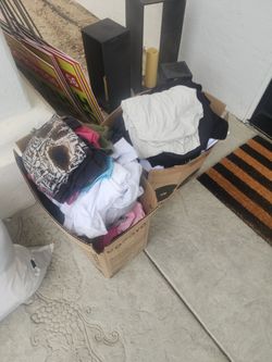 Tons of clothes (Men's, womens) FREE