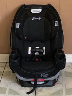 LIKE NEW GRACO 4EVER EXTENDED 2FIT CONVERTIBLE CAR SEAT. 4. IN 1