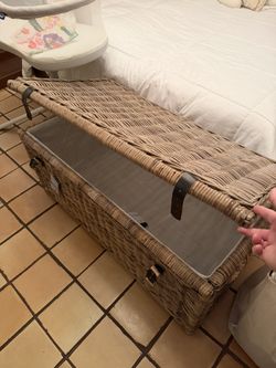 NEW 46" Wicker Storage Trunk
