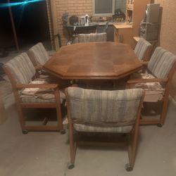 Table With Chairs 