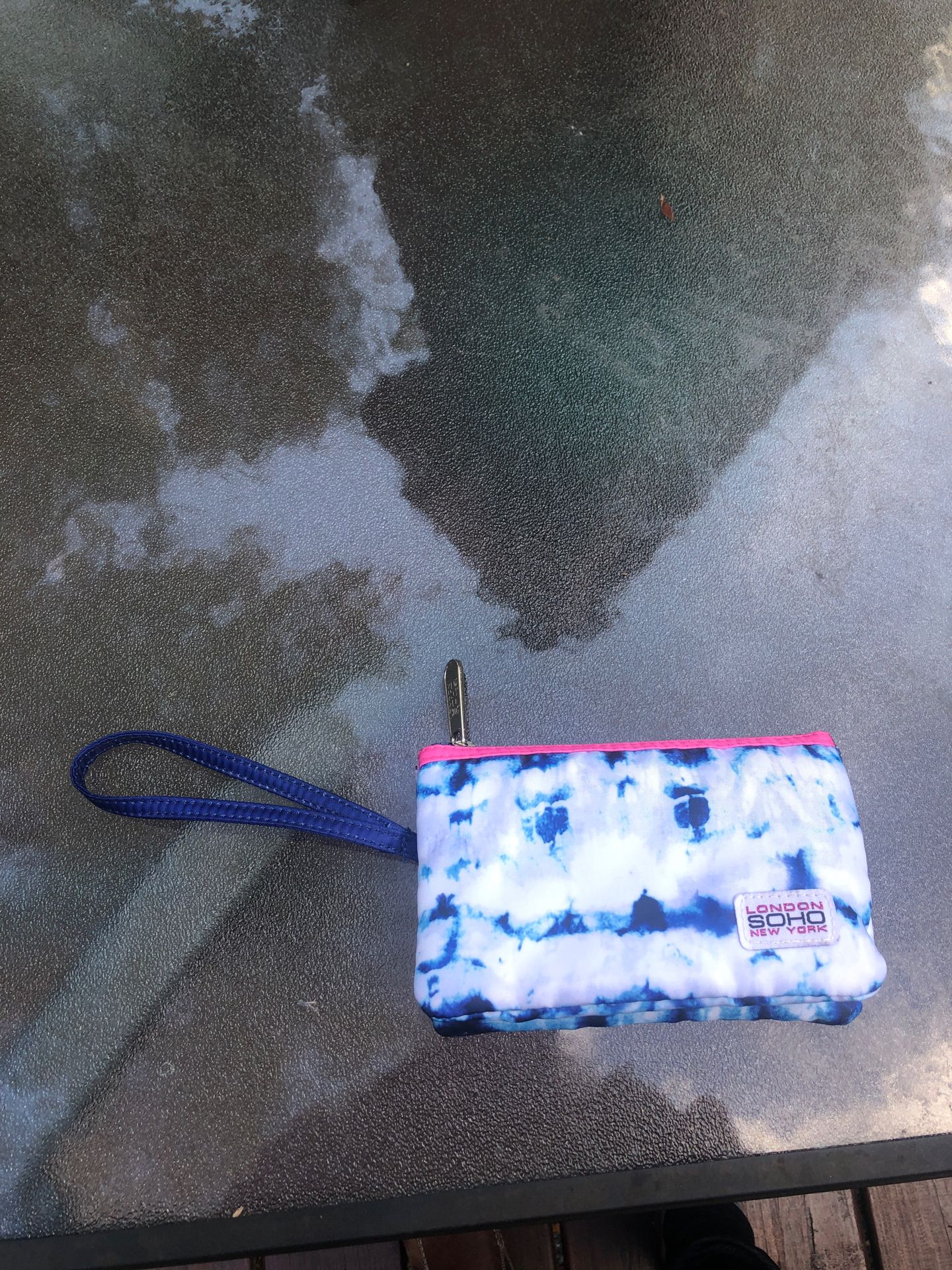 London Soho New York wristlet bag with 3 compartment