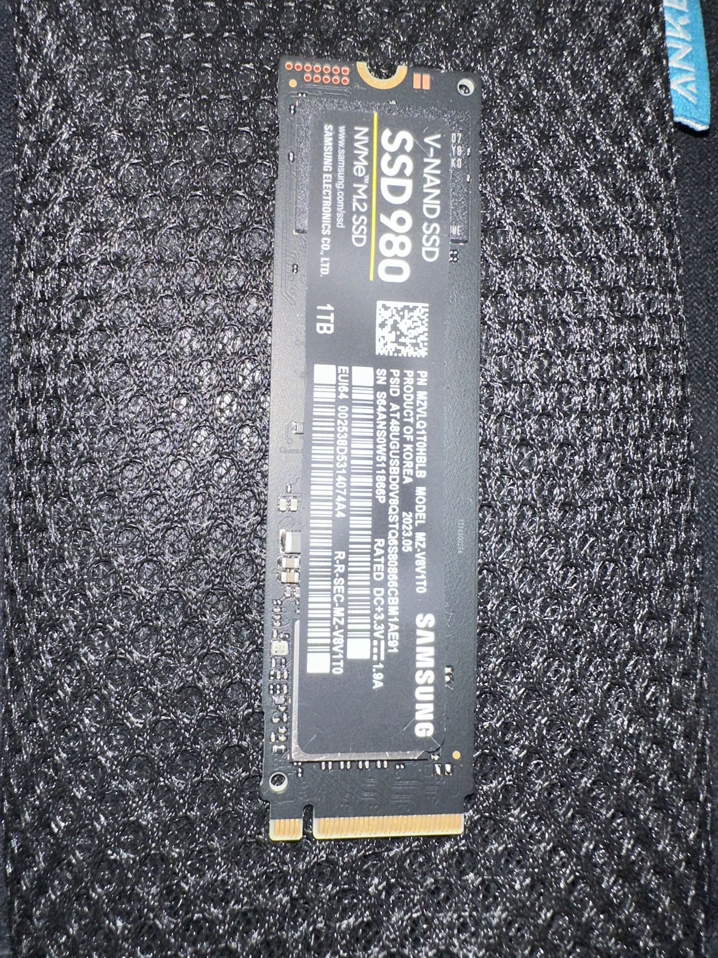 Samsung SSD 980 1TB MZ-V8V1T0
