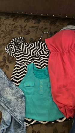 Free women’s clothes size small