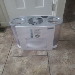 Home humidifier