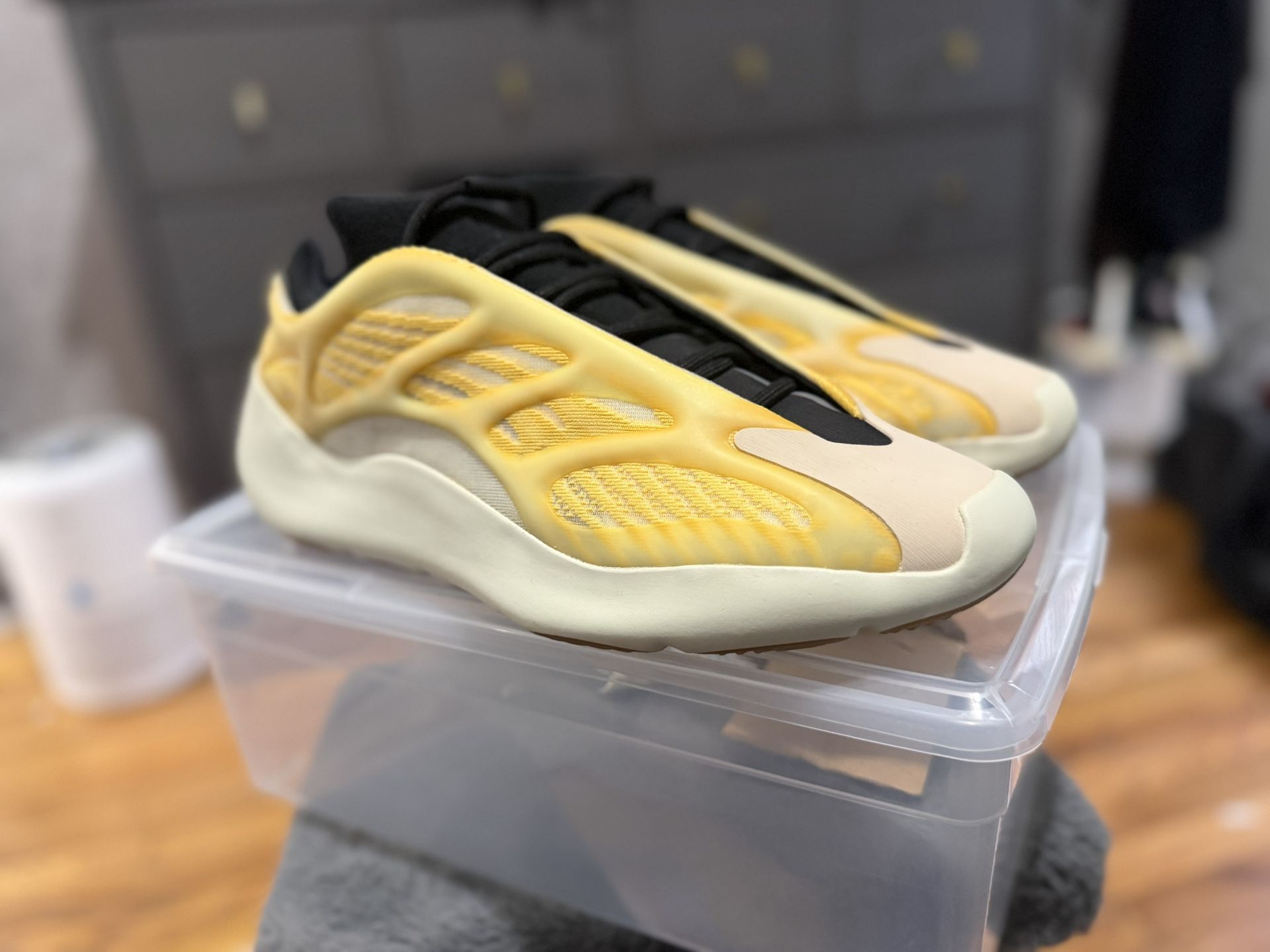 Size 12 - Adidas Yeezy 700 V3 Mono Safflower