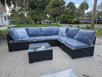 New And Assembled Seven-piece Modular Outdoor Patio Set