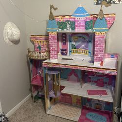 4ft Wood Doll House 
