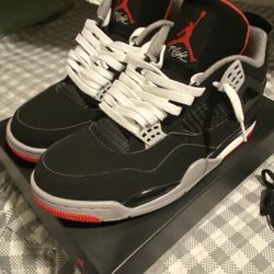 Jordan 4 Bred 