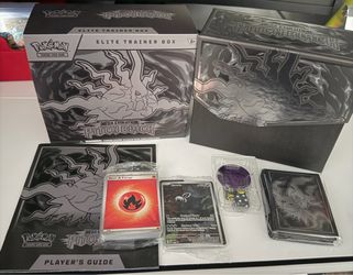 Pokémon Pitch black box with items