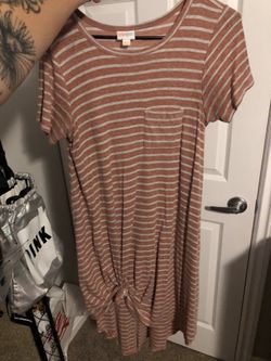 Carly lularoe