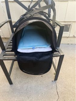 Pet. Carrier.    $20