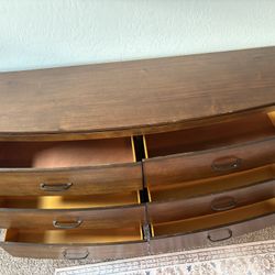 6Drawer Dresser Solid Wood Great Condition