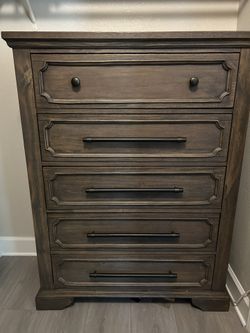 Dresser