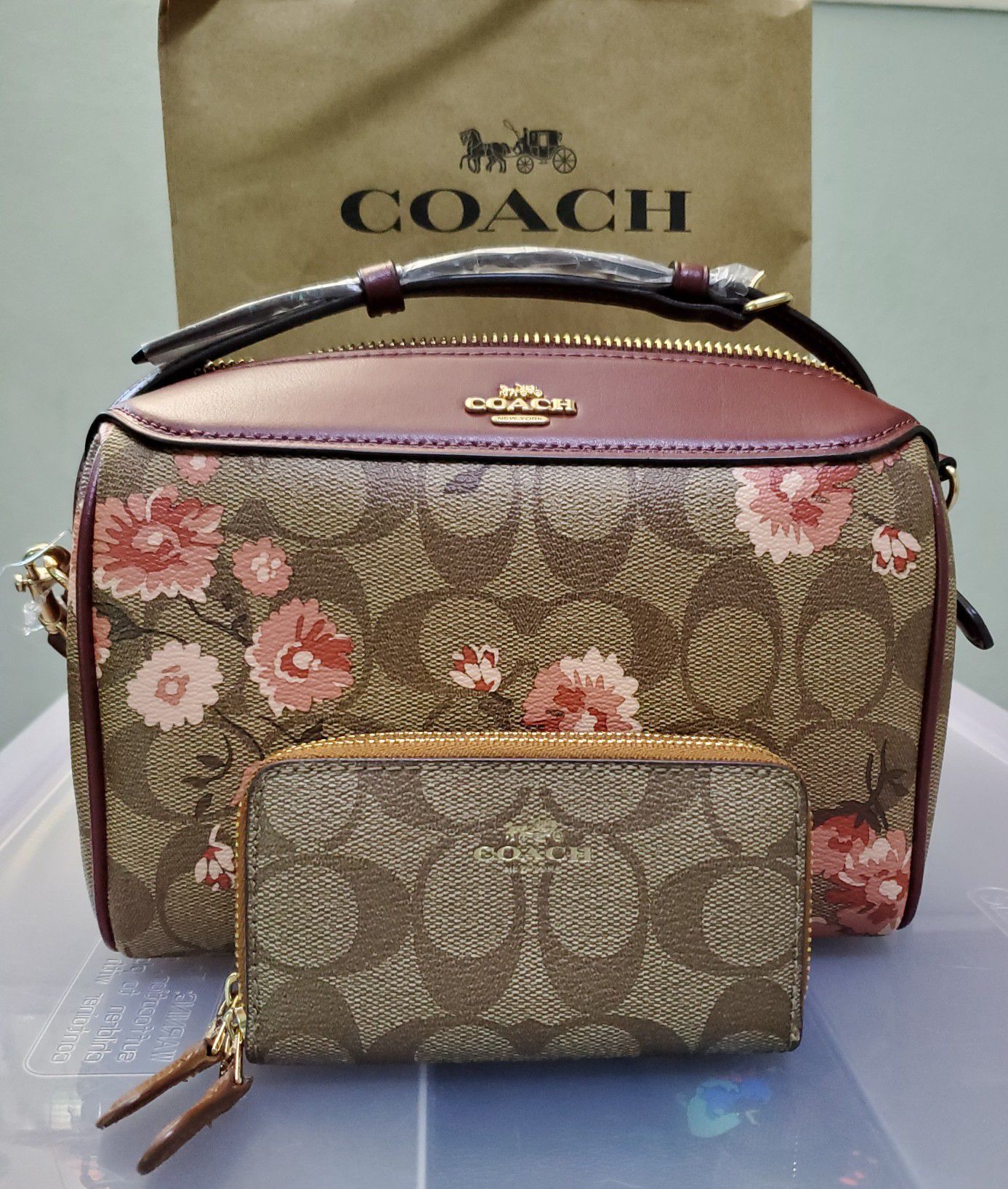 NWT COACH Bennett Crossbody In Signature Canvas With Prairie Daisy Cluster Print and small double zip wallet